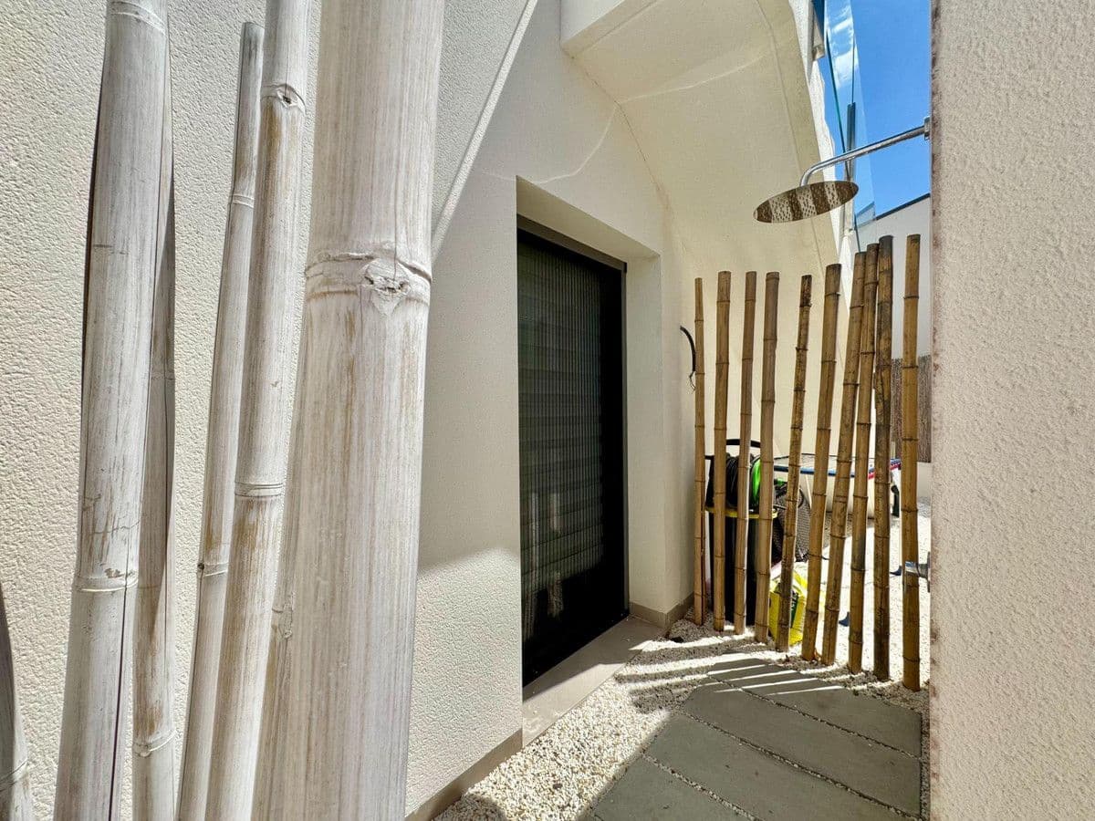 3 bedroom Villa for sale in Filipinas with pool - € 524,900 (Ref: 10022676)