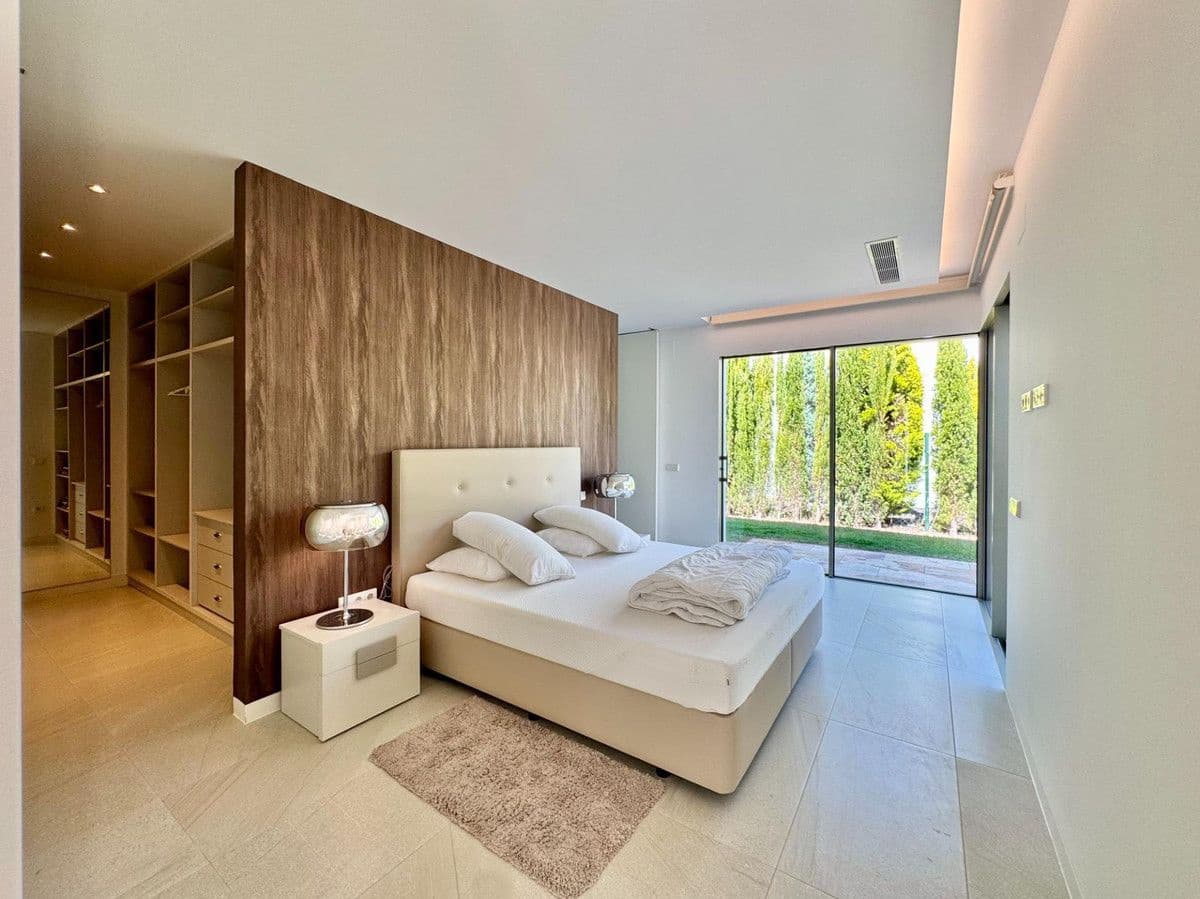 3 sypialnia Willa na sprzedaż w Las Colinas Golf z basenem - 1 390 000 € (Ref: 10022677)