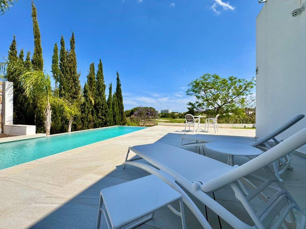 3 sypialnia Willa na sprzedaż w Las Colinas Golf z basenem - 1 390 000 € (Ref: 10022677)