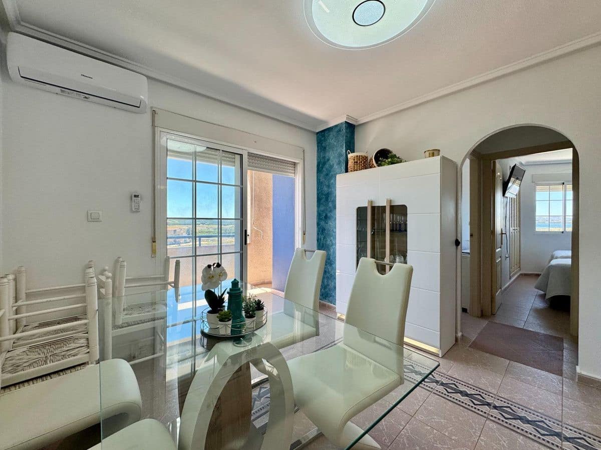Apartamento de 2 habitaciones en Guardamar del Segura en venta con piscina - 172.900 € (Ref: 10022678)