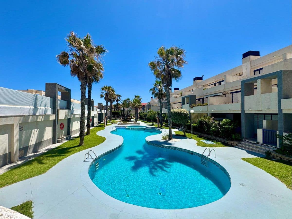 2 sypialnia Apartament na sprzedaż w La Mata z basenem - 319 000 € (Ref: 10022679)