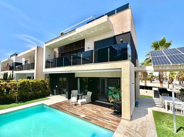 4 soveværelse Villa til salg i Lomas de Cabo Roig - Los Dolses, Orihuela med swimmingpool - € 735.000 (Ref: 10022680)