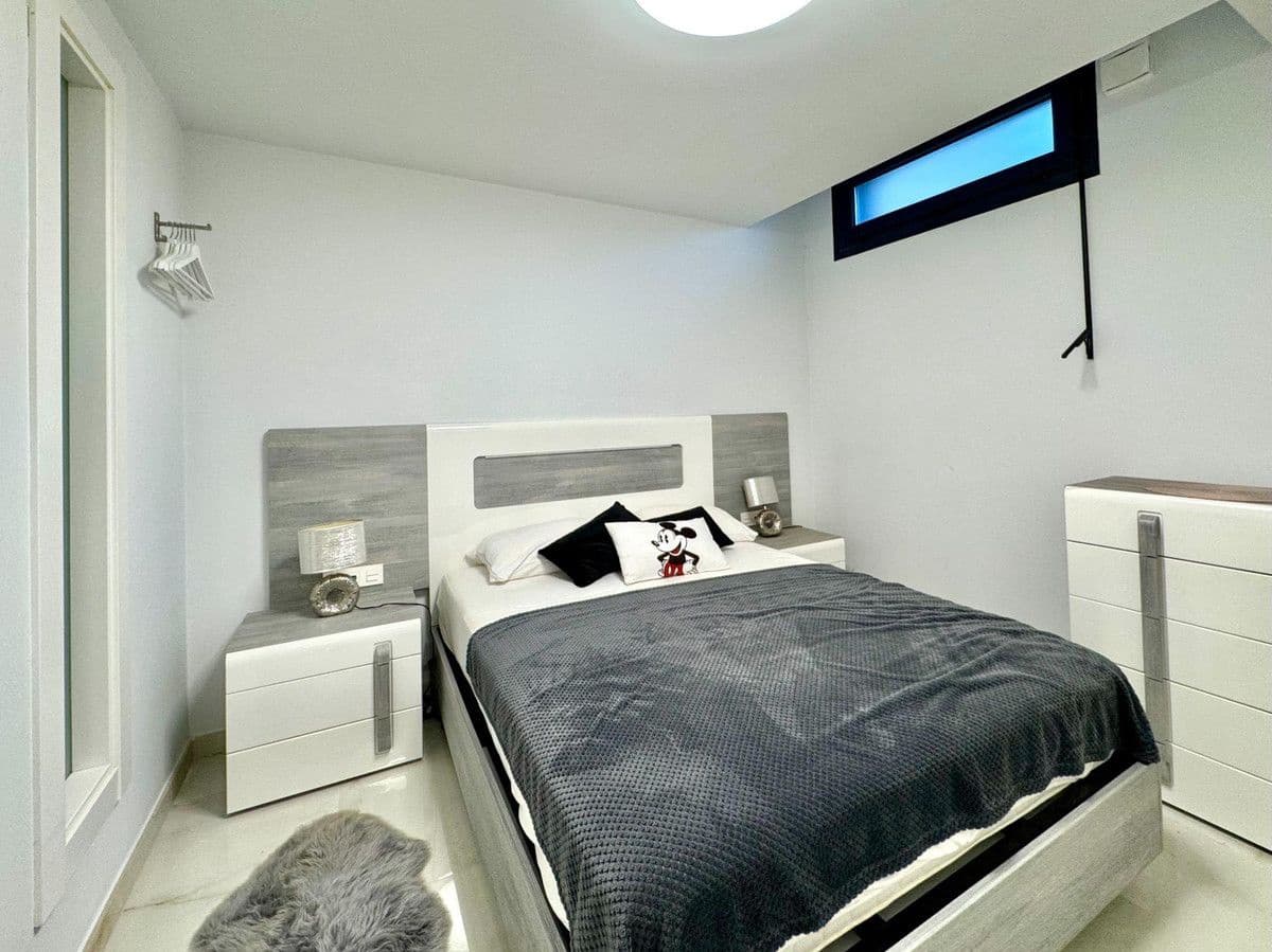 4 bedroom Villa for sale in Orihuela Costa with pool - € 735,000 (Ref: 10022680)