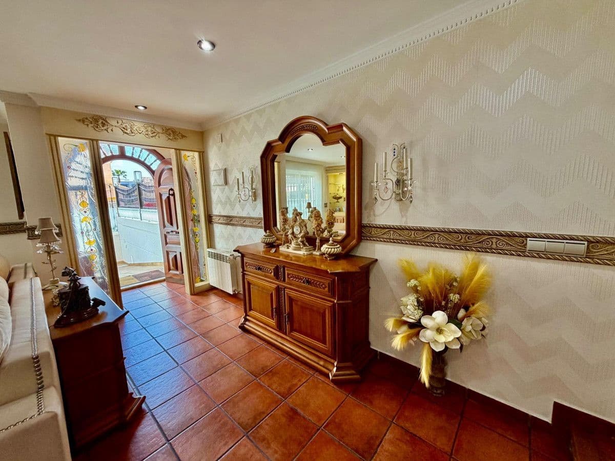 4 chambre Villa/Maison à vendre à La Zenia - 430 000 € (Ref: 10022681)