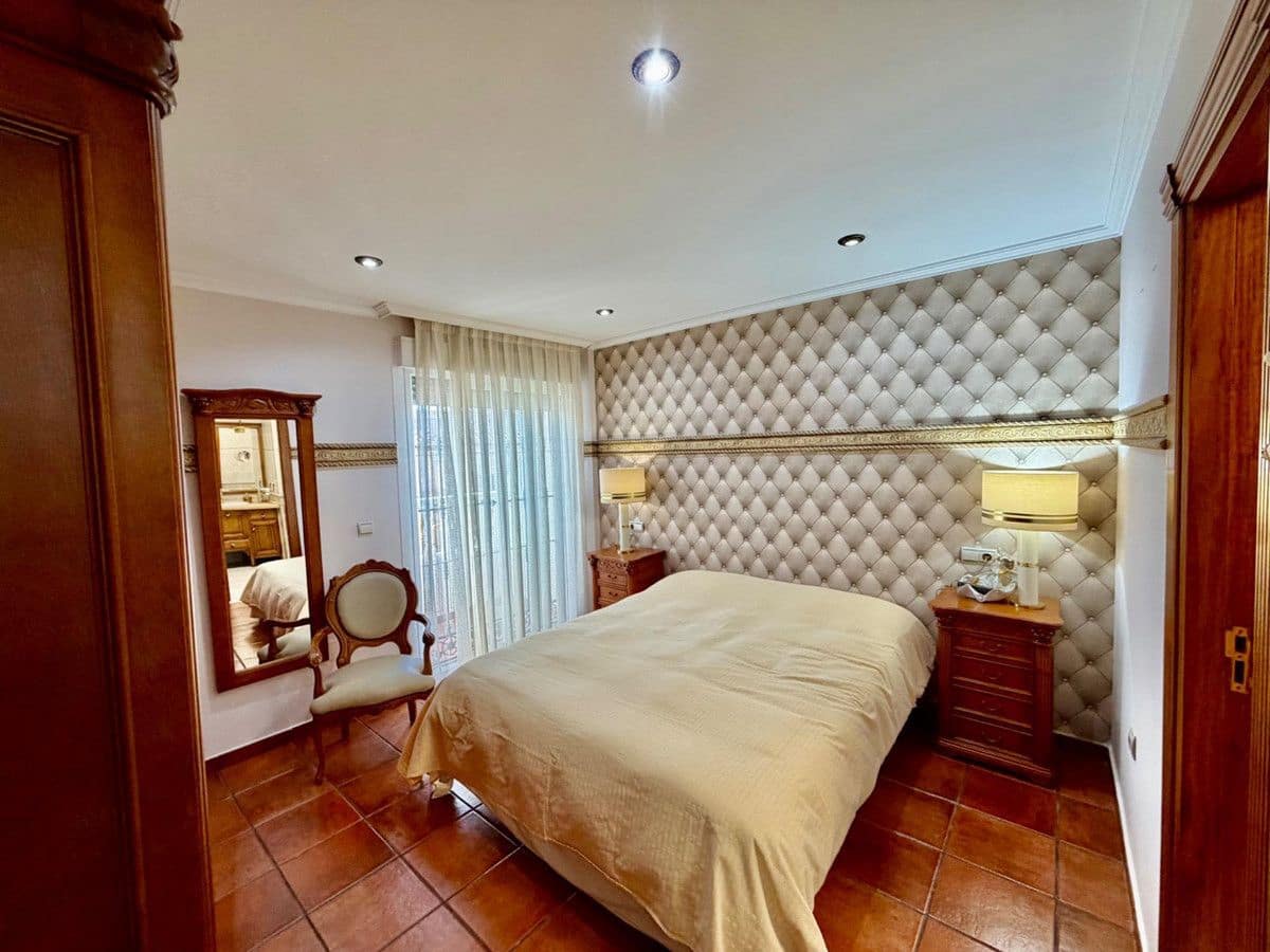 4 chambre Villa/Maison à vendre à La Zenia - 430 000 € (Ref: 10022681)