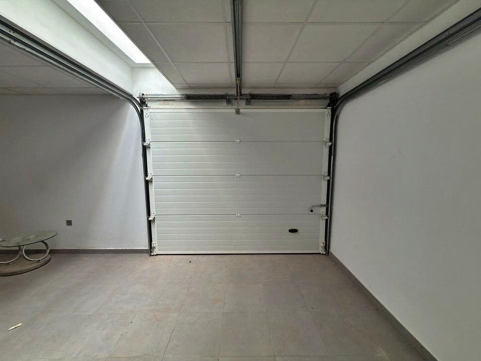 Chalet de 5 habitaciones en Villamartin en venta - 850.000 € (Ref: 10022682)