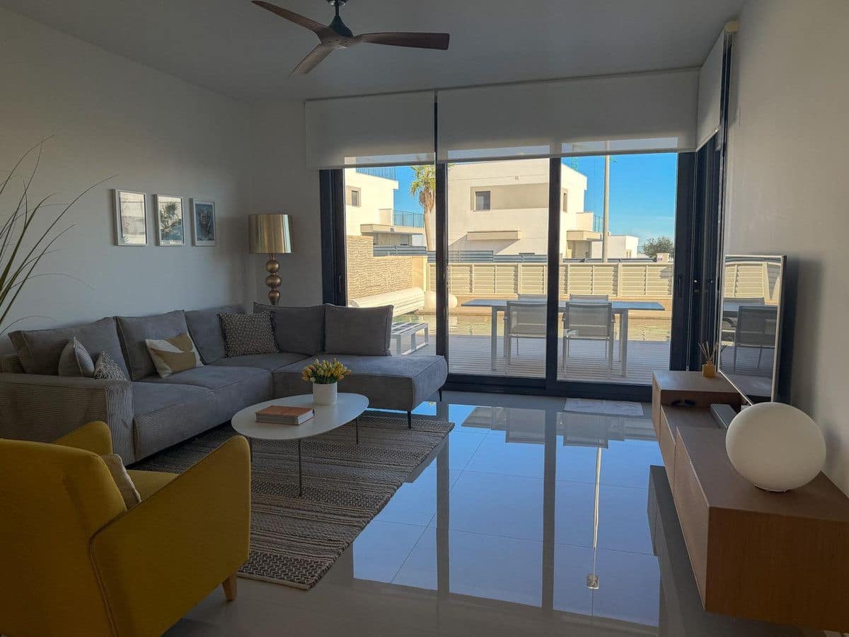 4 Zimmer Villa zu verkaufen in San Miguel de Salinas mit Pool - 580.000 € (Ref: 10022692)