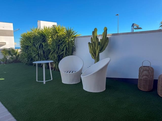 4 Zimmer Villa zu verkaufen in San Miguel de Salinas mit Pool - 580.000 € (Ref: 10022692)