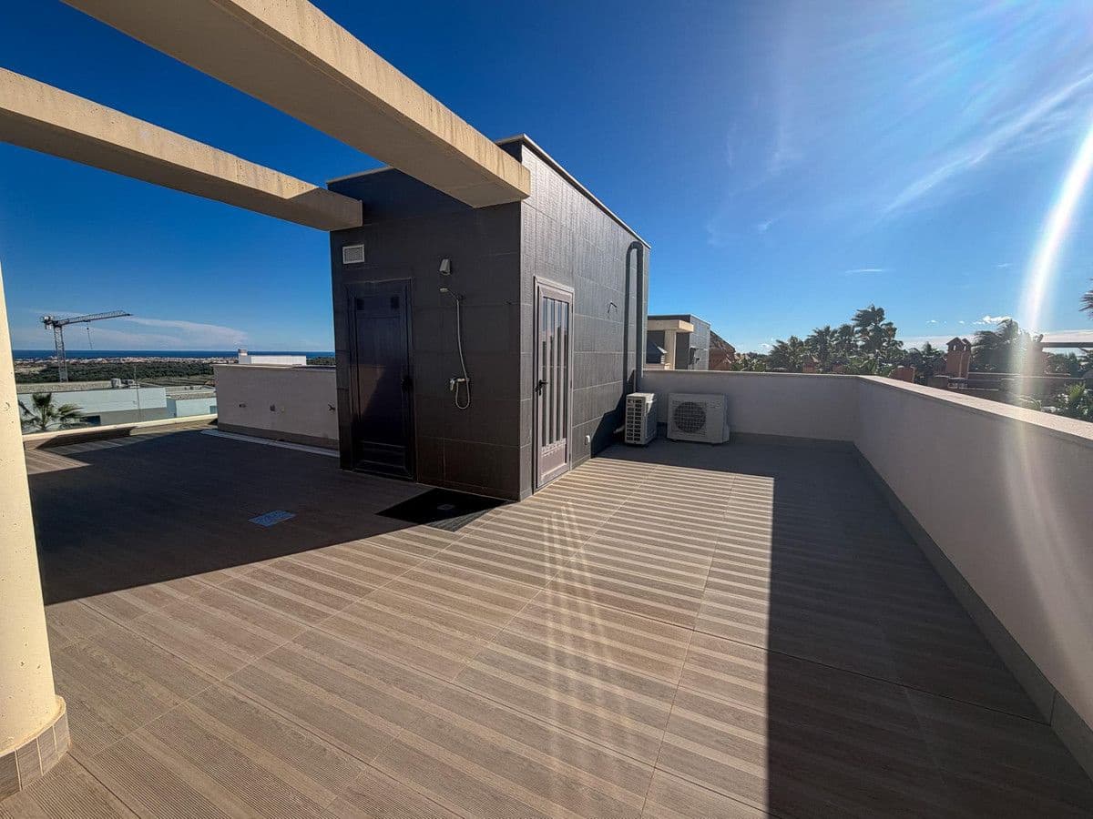 4 Zimmer Villa zu verkaufen in San Miguel de Salinas mit Pool - 580.000 € (Ref: 10022692)