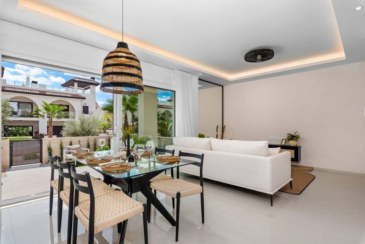 3 bedroom Apartment for sale in Rojales with pool - € 444,500 (Ref: 10022695)