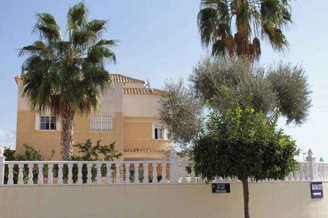 6 soverom Villa til salgs i El Chaparral - La Siesta - La Torreta, Torrevieja med svømmebasseng - € 539 000 (Ref: 10022697)