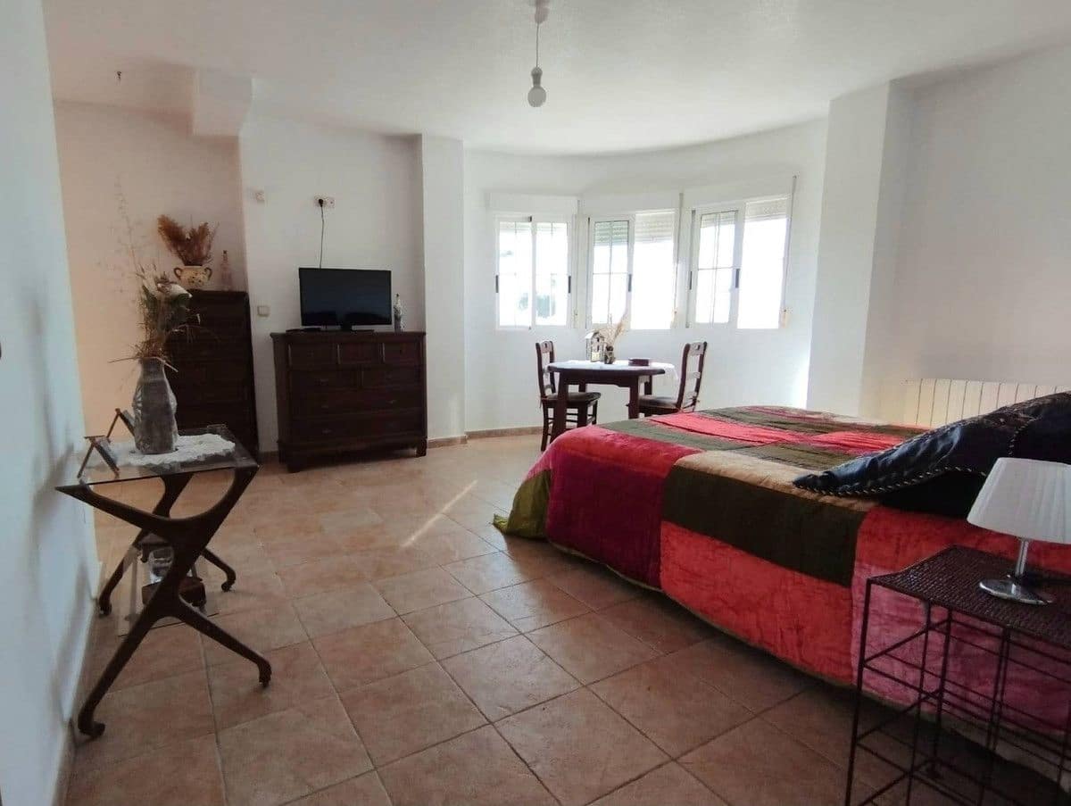 6 soverom Villa til salgs i Torrevieja med svømmebasseng - € 539 000 (Ref: 10022697)