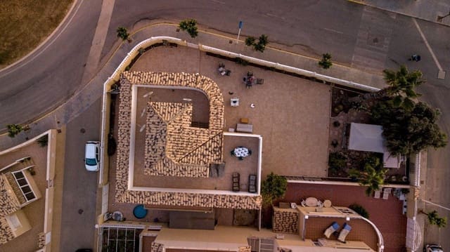 6 soverom Villa til salgs i El Chaparral - La Siesta - La Torreta, Torrevieja med svømmebasseng - € 539 000 (Ref: 10022697)