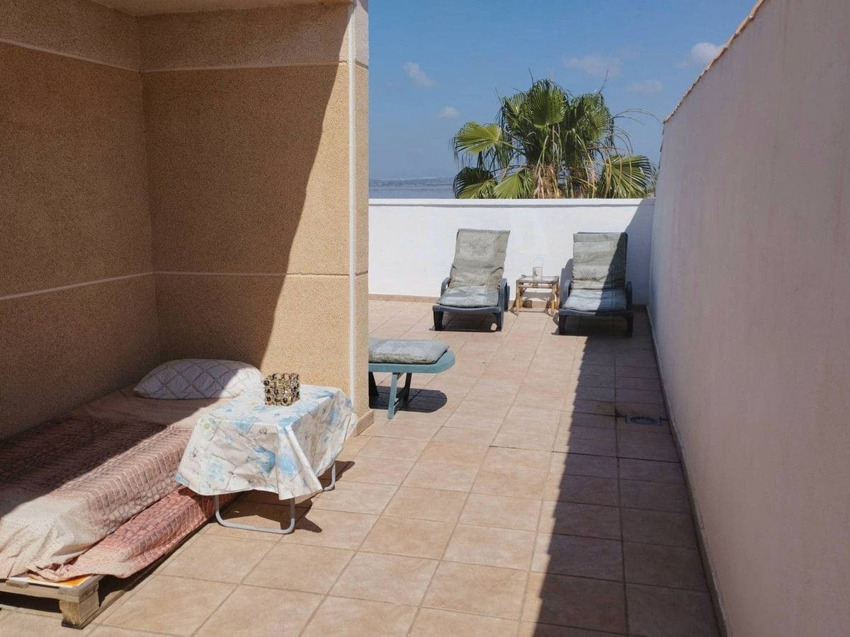 6 soverom Villa til salgs i Torrevieja med svømmebasseng - € 539 000 (Ref: 10022697)