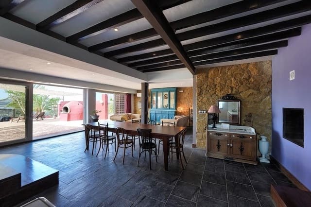 4 bedroom Finca/Country House for sale in Desamparados - Hurchillo - Torremendo, Orihuela - € 2,169,000 (Ref: 10022699)