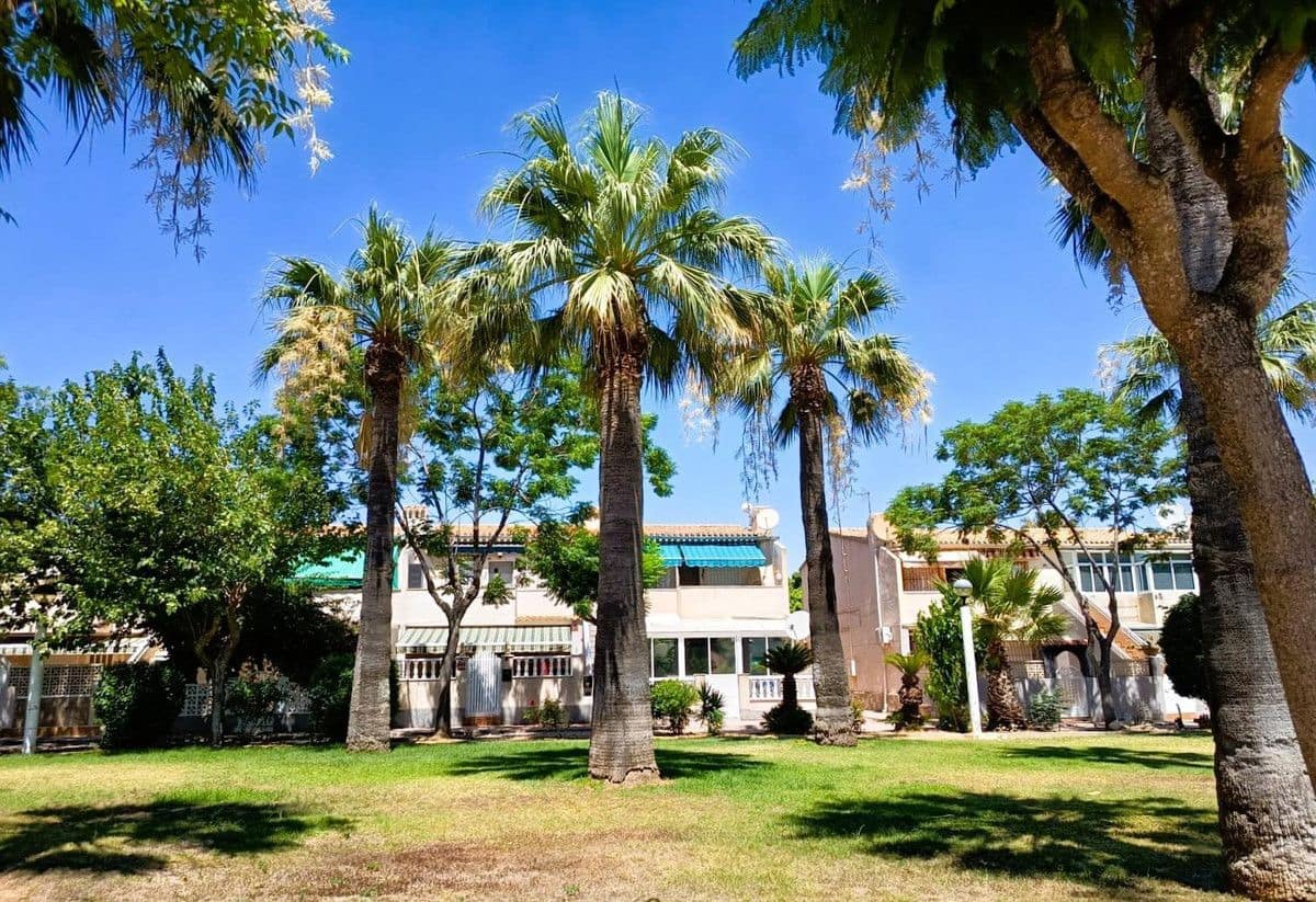 2 bedroom Villa for sale in Campoamor - € 235,000 (Ref: 10022703)