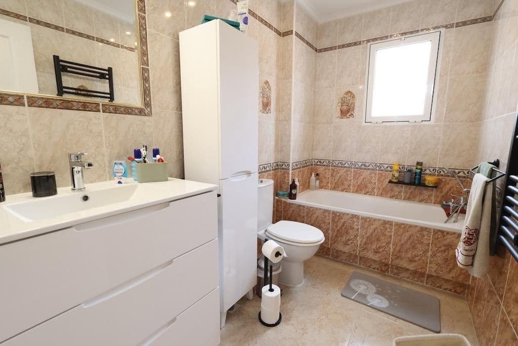 5 bedroom Villa for sale in Orihuela Costa with pool - € 385,000 (Ref: 10022707)