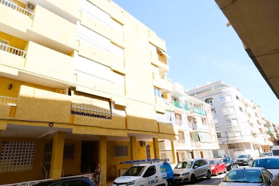 3 soverom Leilighet til salgs i Torrevieja - € 229 000 (Ref: 10022710)