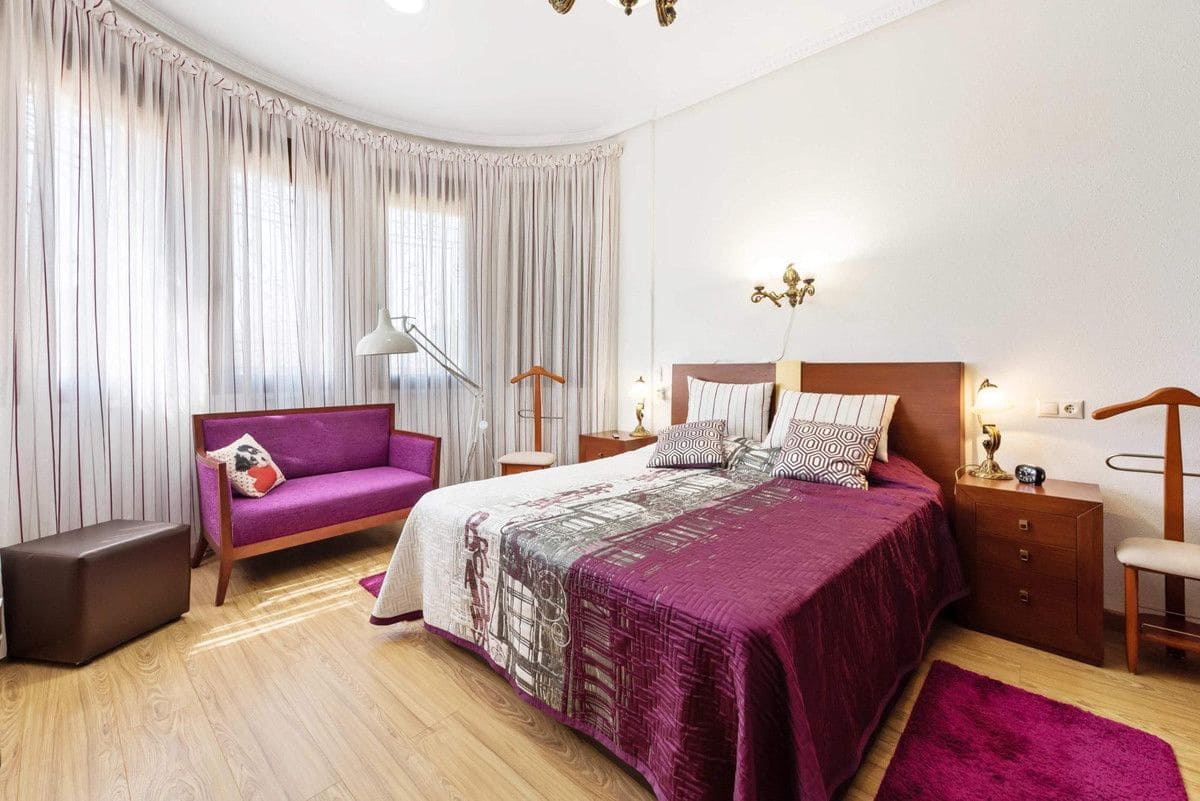 4 bedroom Villa for sale in Campoamor - € 1,600,000 (Ref: 10022712)