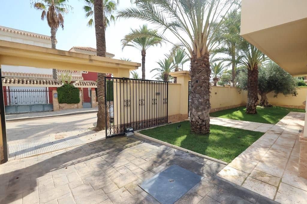 4 camera da letto Villa in vendita in Cabo Roig - 990.000 € (Rif: 10022723)