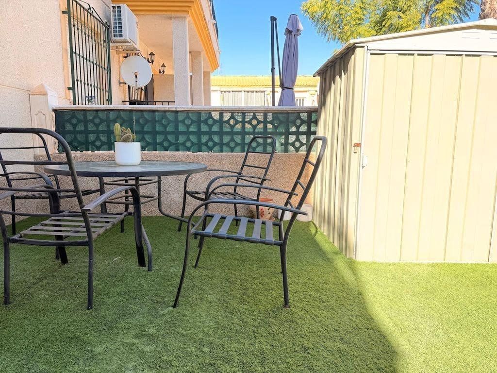 2 soverom Villa til salgs i Orihuela Costa med svømmebasseng - € 156 000 (Ref: 10022728)