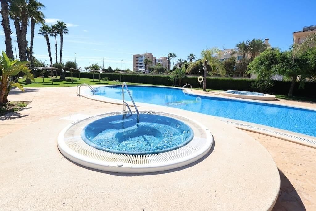 3 bedroom Apartment for sale in Pilar de la Horadada with pool - € 490,000 (Ref: 10022732)