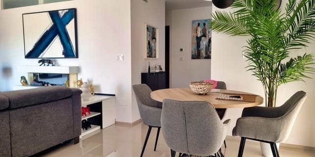 2 Zimmer Villa zu verkaufen in Doña Pepa, Rojales mit Pool - 324.900 € (Ref: 10022735)
