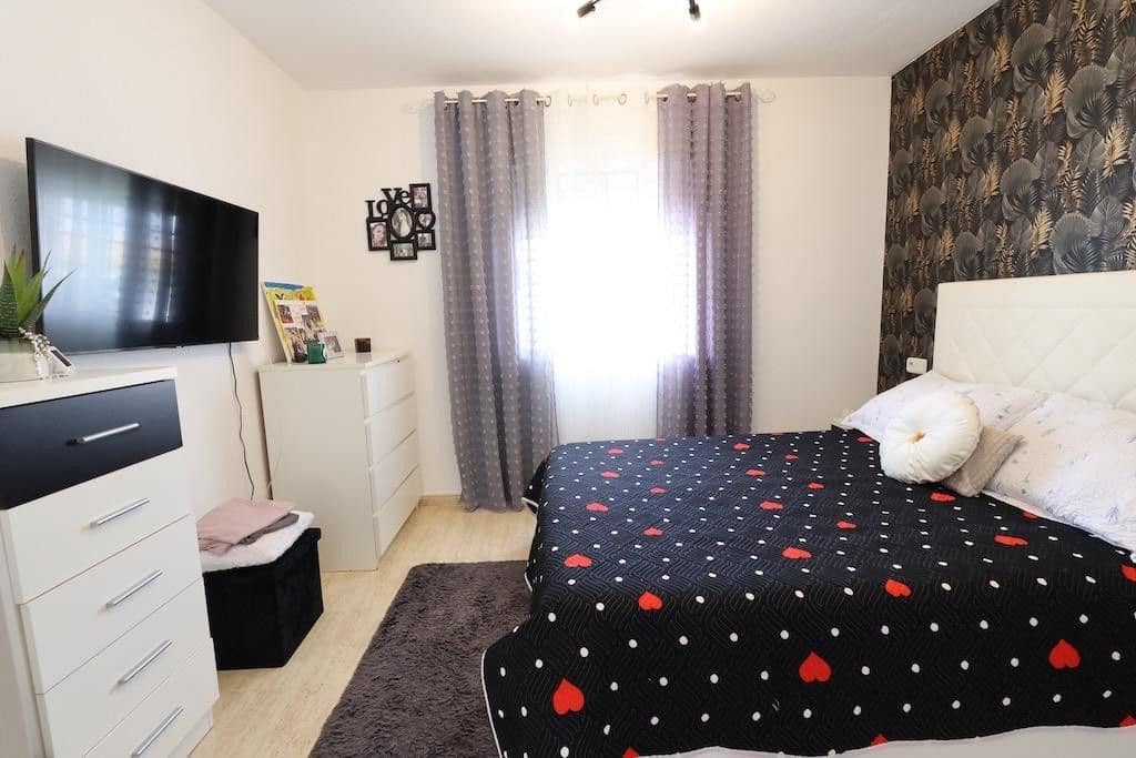2 bedroom Apartment for sale in Pilar de la Horadada with pool - € 229,900 (Ref: 10022739)
