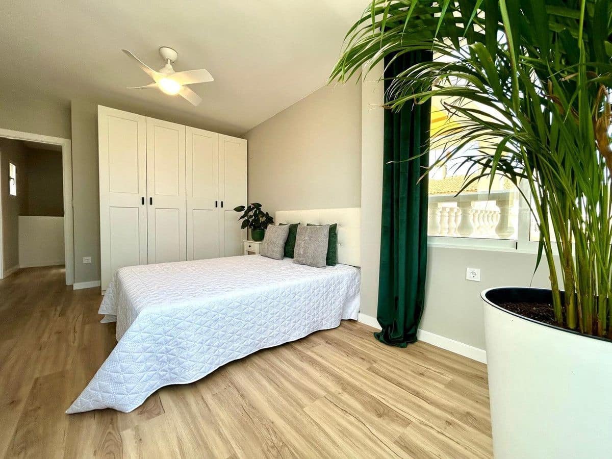 3 sypialnia Dom na sprzedaż w La Florida z basenem - 279 000 € (Ref: 10022746)