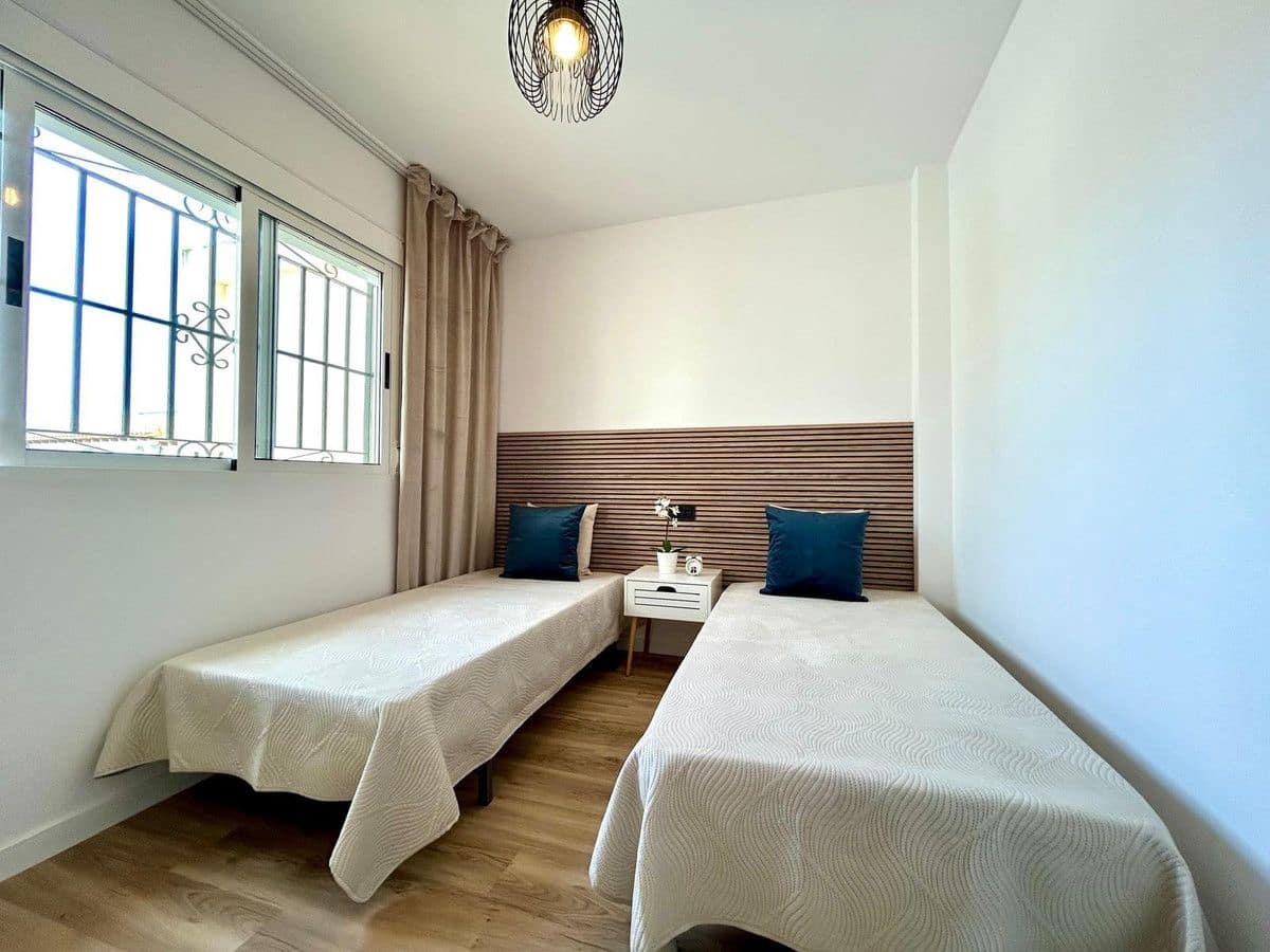 3 sypialnia Dom na sprzedaż w La Florida z basenem - 279 000 € (Ref: 10022746)