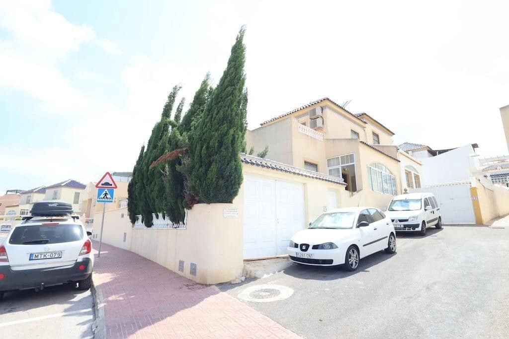 3 Zimmer Haus zu verkaufen in La Siesta mit Pool - 234.000 € (Ref: 10022749)