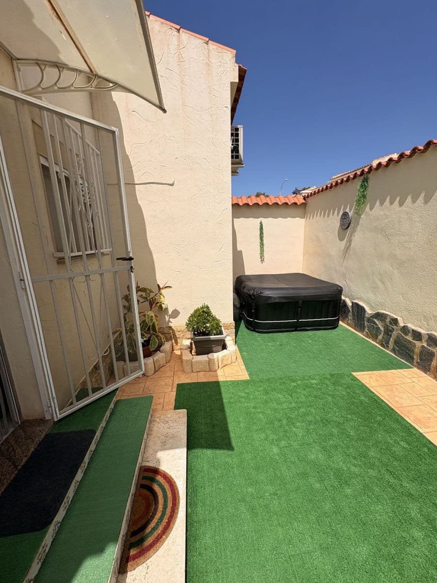 3 chambre Villa/Maison à vendre à La Marina - 295 000 € (Ref: 10027482)