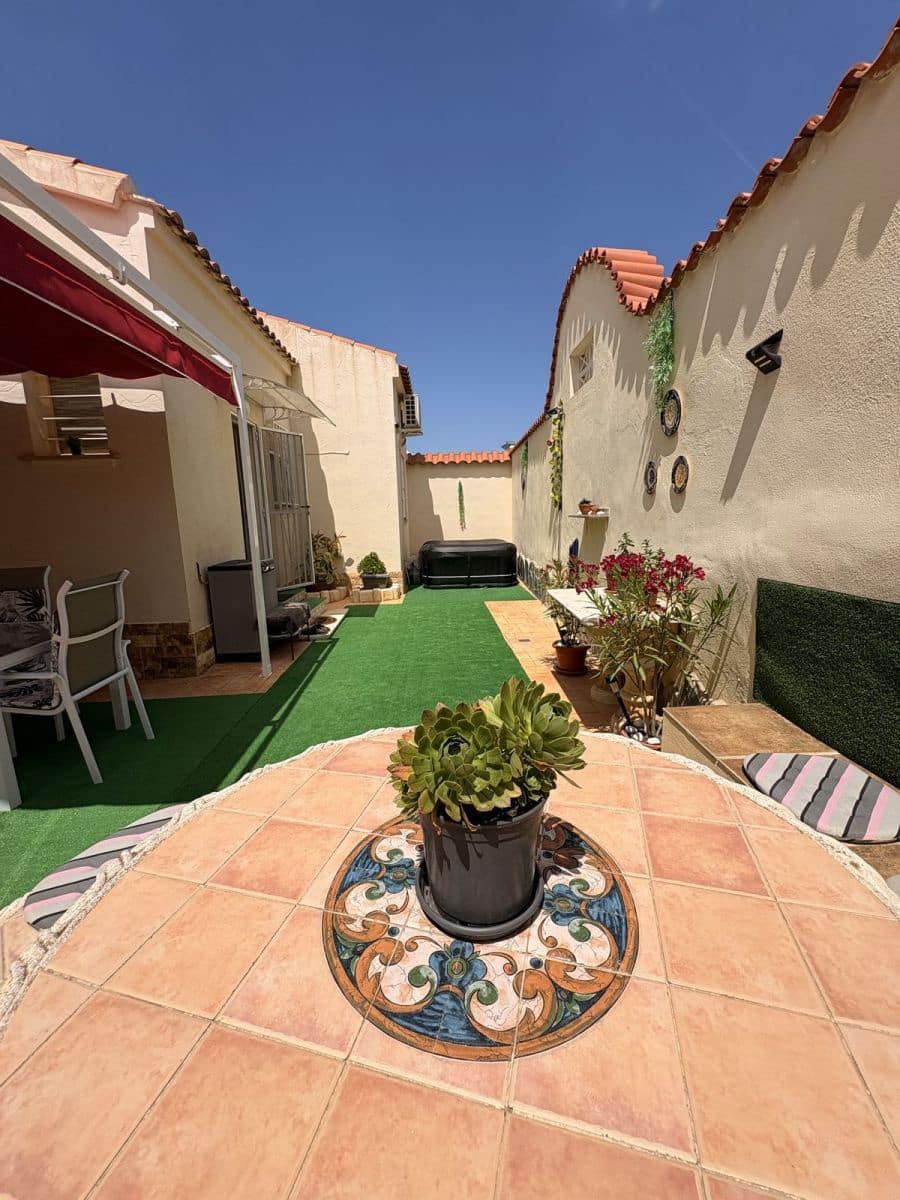 3 chambre Villa/Maison à vendre à La Marina - 295 000 € (Ref: 10027482)