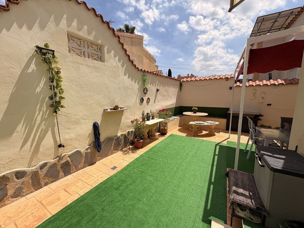3 chambre Villa/Maison à vendre à La Marina - 295 000 € (Ref: 10027482)