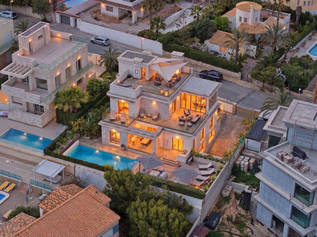 6 quarto Moradia para venda em La Zenia com piscina - 2 950 000 € (Ref: 10027483)