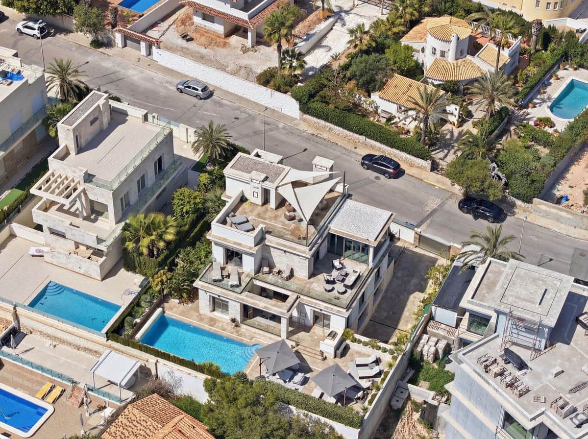 6 quarto Moradia para venda em La Zenia com piscina - 2 950 000 € (Ref: 10027483)
