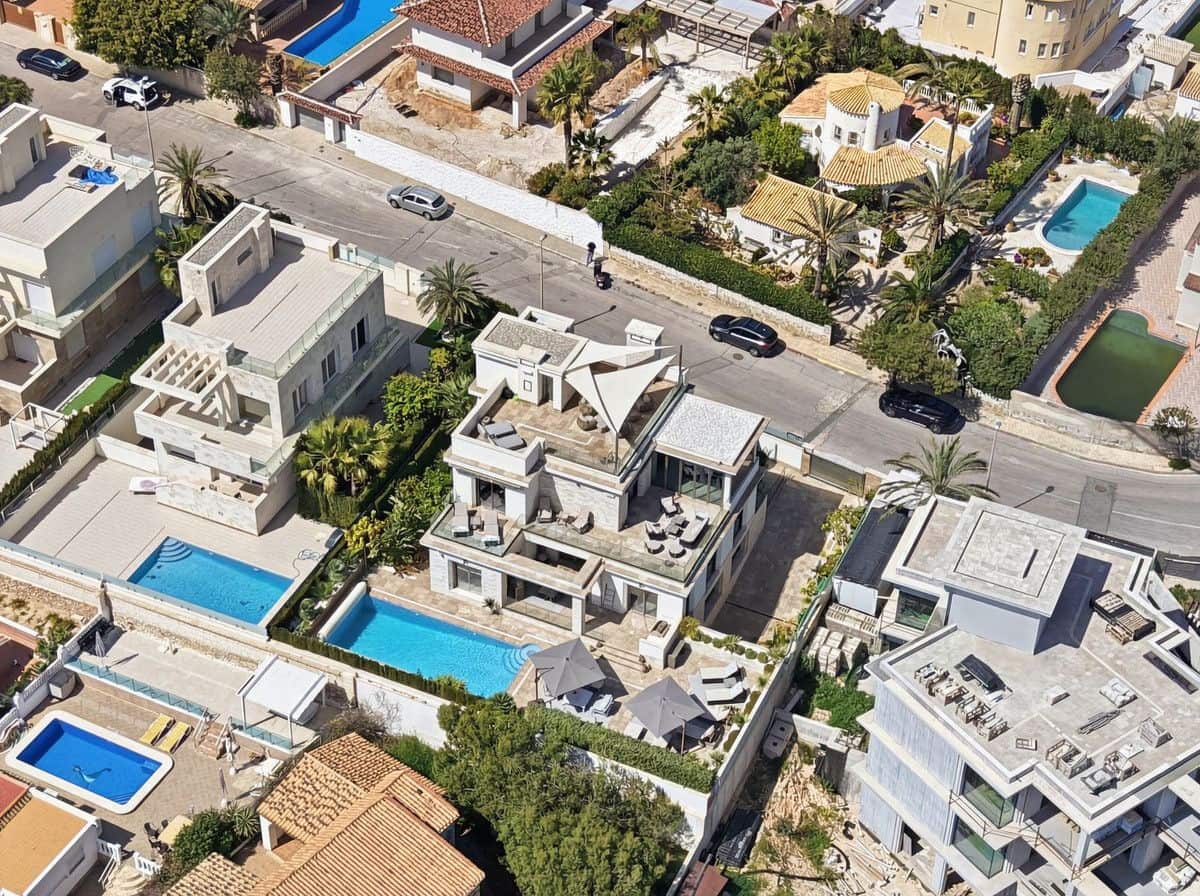 6 quarto Moradia para venda em La Zenia com piscina - 2 950 000 € (Ref: 10027483)