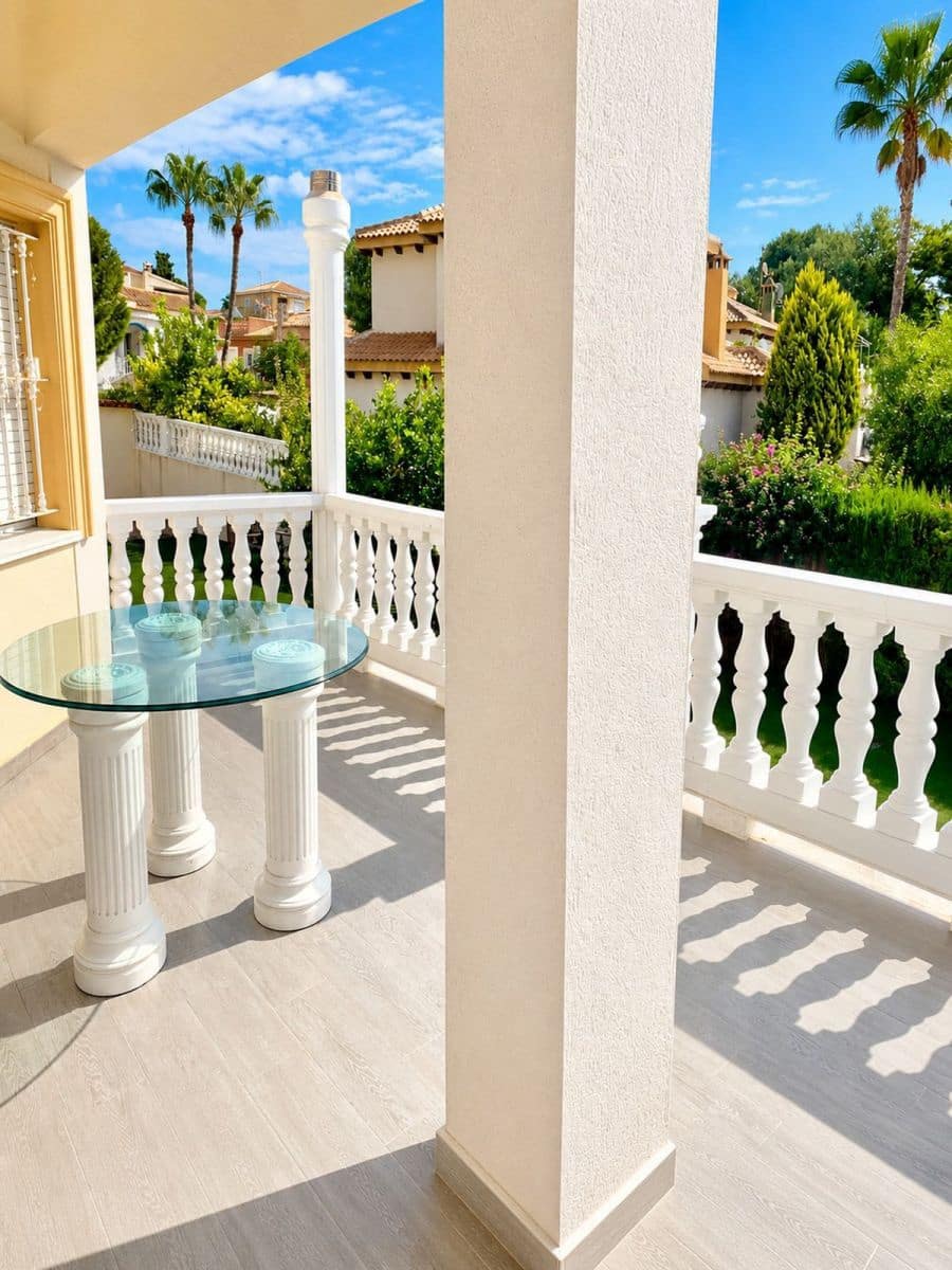 4 chambre Villa/Maison à vendre à La Regia avec piscine - 980 000 € (Ref: 10027484)