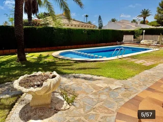 4 bedroom Villa for sale in Cabo Roig, Orihuela with pool - € 899,900 (Ref: 10027485)