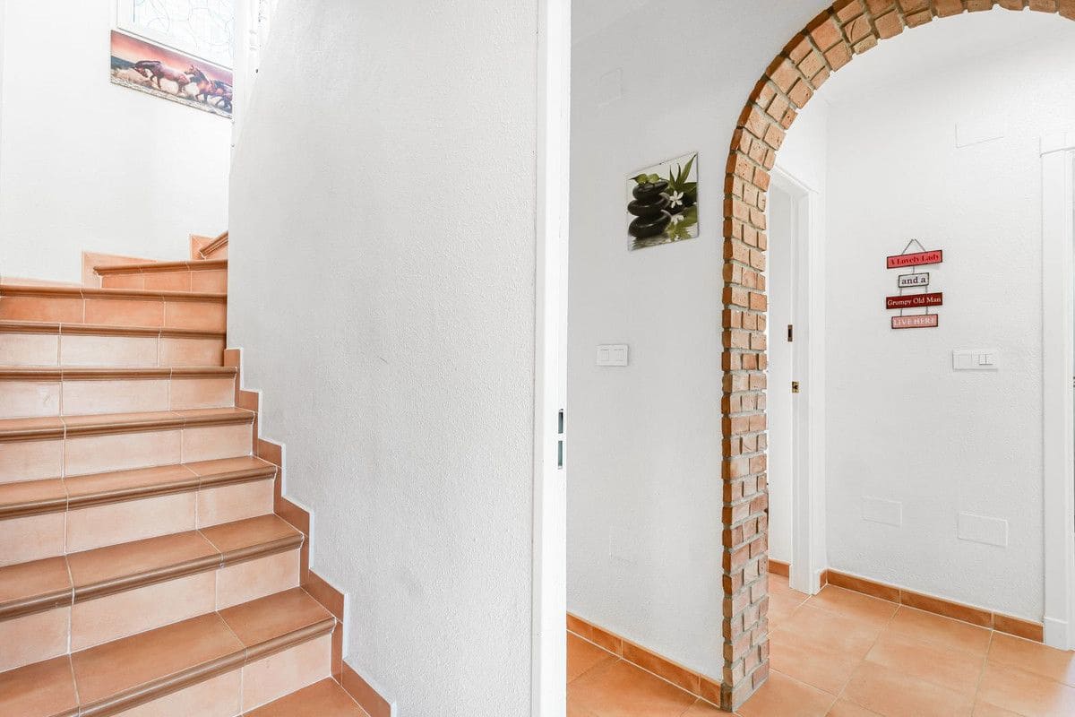 8 bedroom Villa for sale in San Miguel de Salinas with pool - € 895,000 (Ref: 10027486)
