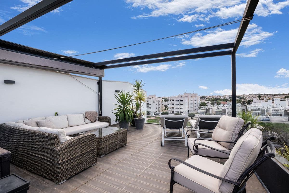 3 soveværelse Lejlighed til salg i Orihuela Costa med swimmingpool - € 539.000 (Ref: 10027487)