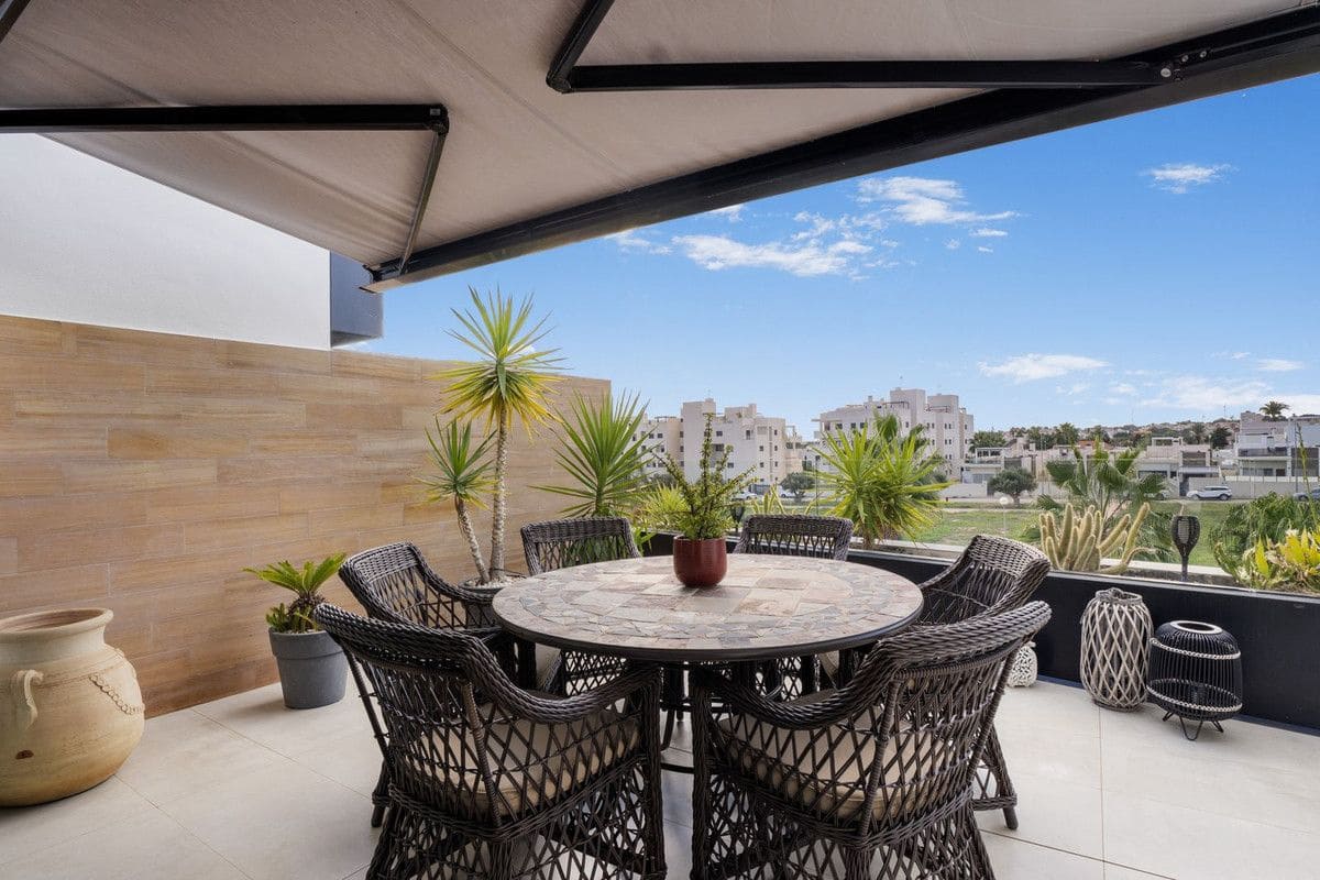 3 soveværelse Lejlighed til salg i Orihuela Costa med swimmingpool - € 539.000 (Ref: 10027487)