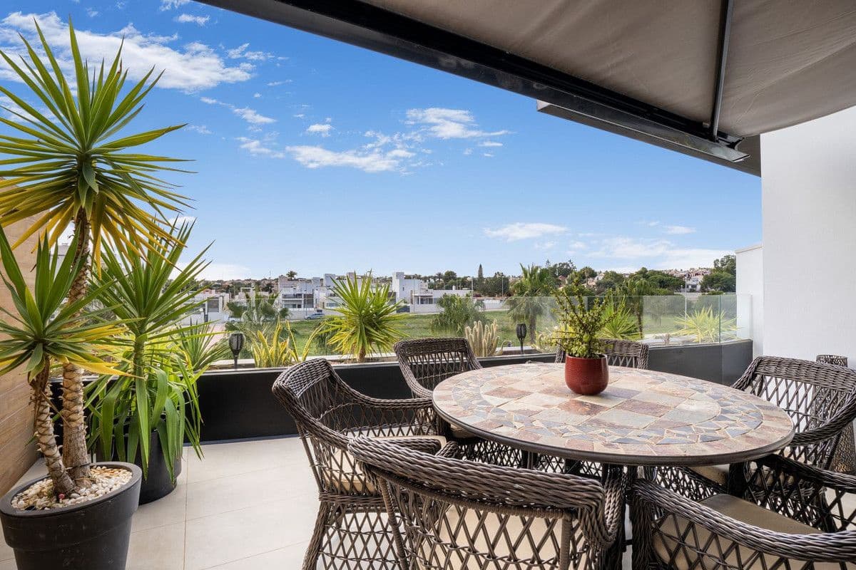 3 soveværelse Lejlighed til salg i Orihuela Costa med swimmingpool - € 539.000 (Ref: 10027487)
