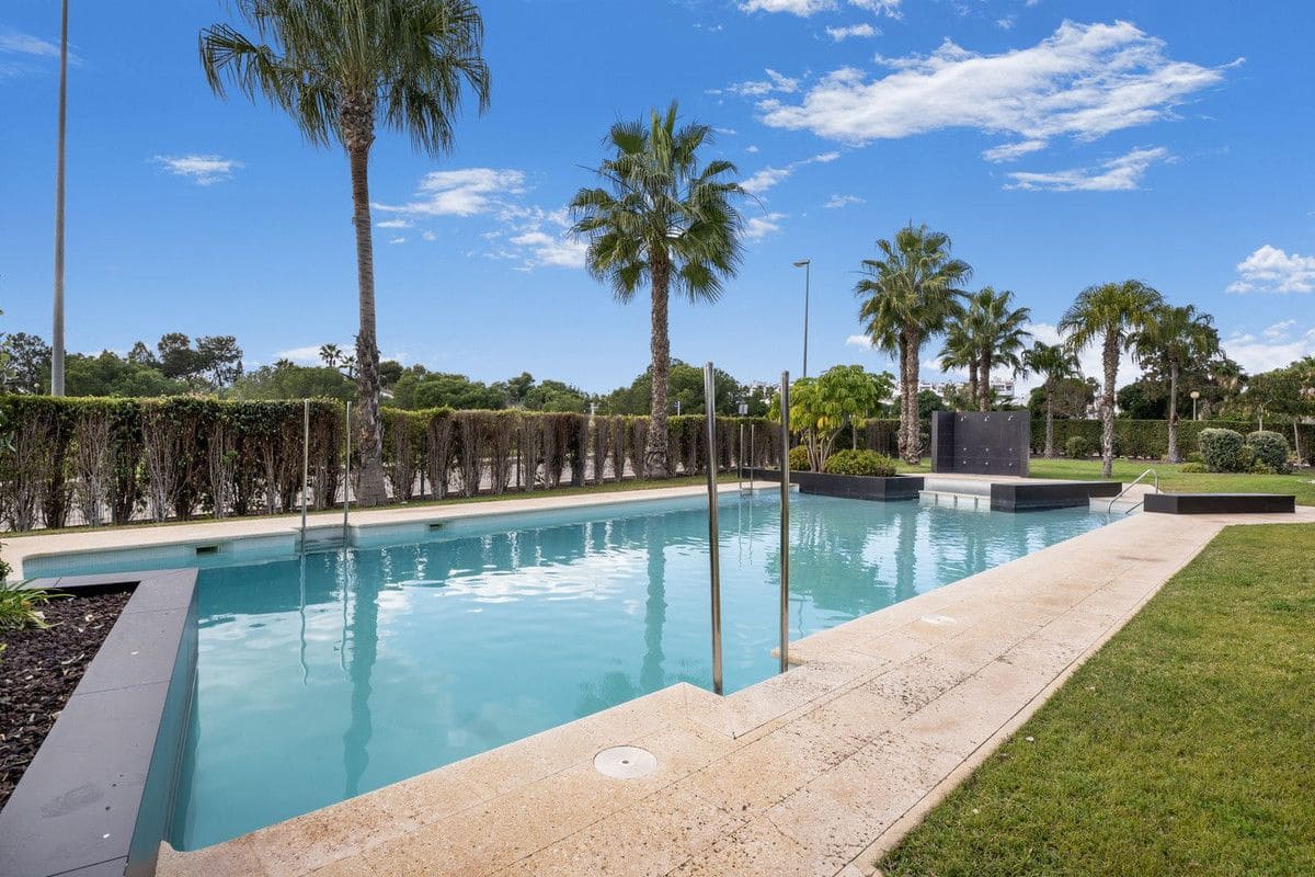 3 soveværelse Lejlighed til salg i Orihuela Costa med swimmingpool - € 539.000 (Ref: 10027487)