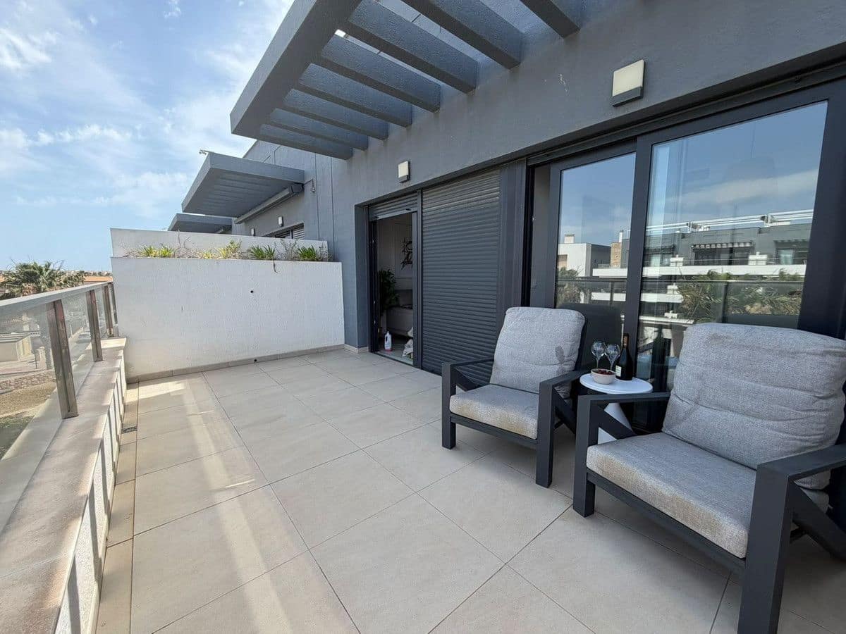 2 slaapkamer Appartement te koop in La Zenia met zwembad - € 499.000 (Ref: 10027488)