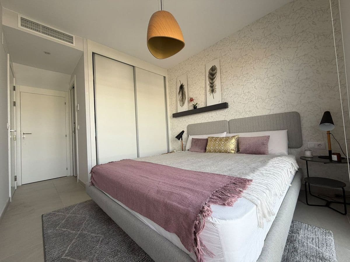 2 slaapkamer Appartement te koop in La Zenia met zwembad - € 499.000 (Ref: 10027488)