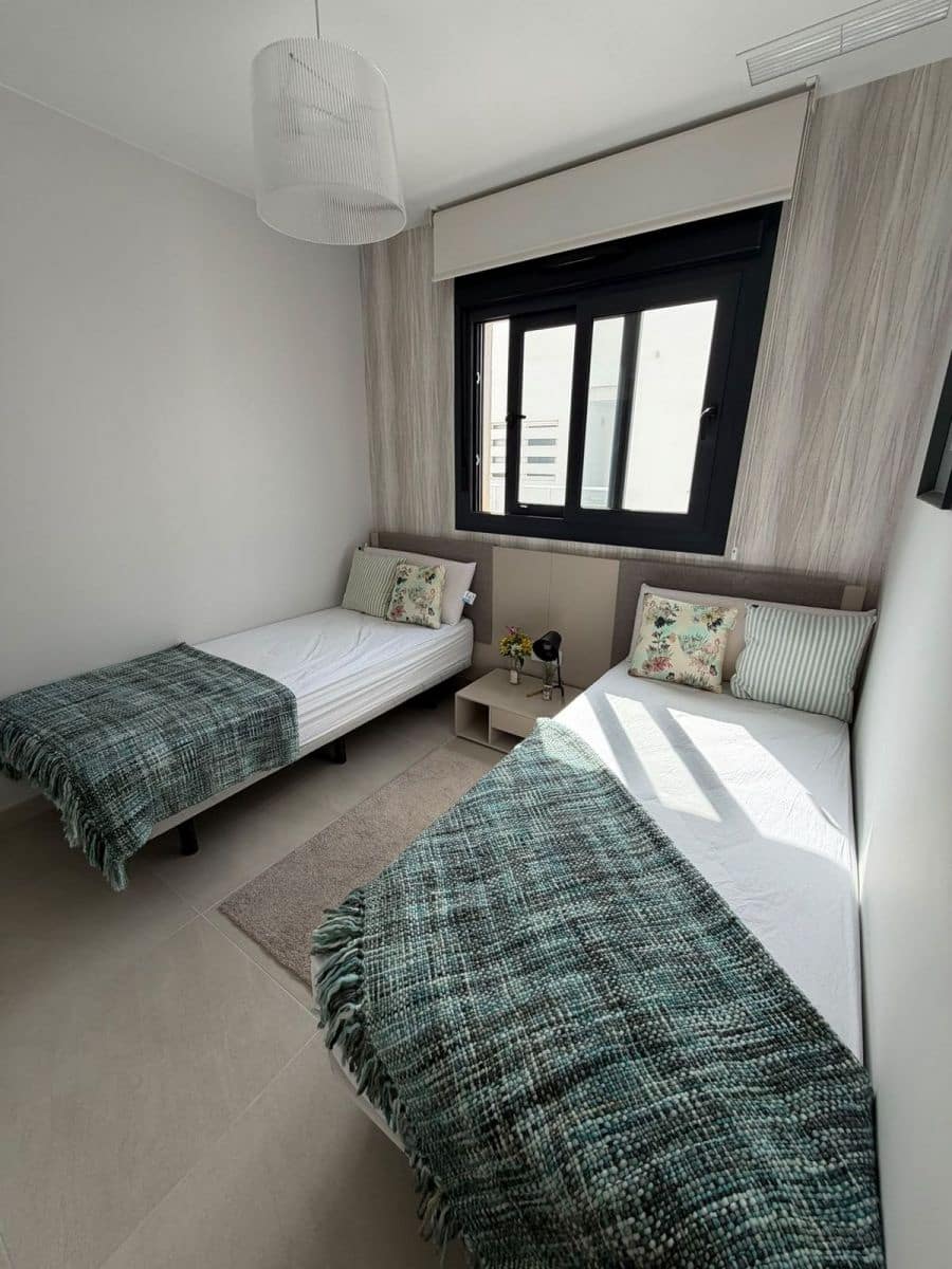 2 slaapkamer Appartement te koop in La Zenia met zwembad - € 499.000 (Ref: 10027488)
