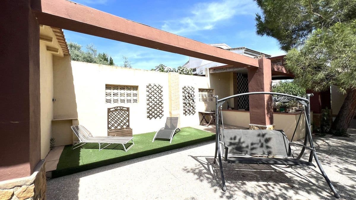 3 soveværelse Finca/Landehus til salg i Orihuela med swimmingpool - € 450.000 (Ref: 10027489)