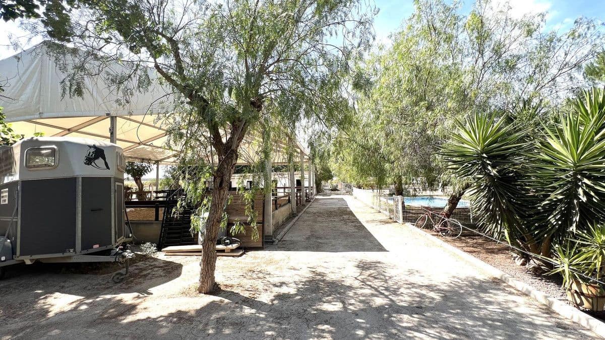 3 soveværelse Finca/Landehus til salg i Orihuela med swimmingpool - € 450.000 (Ref: 10027489)