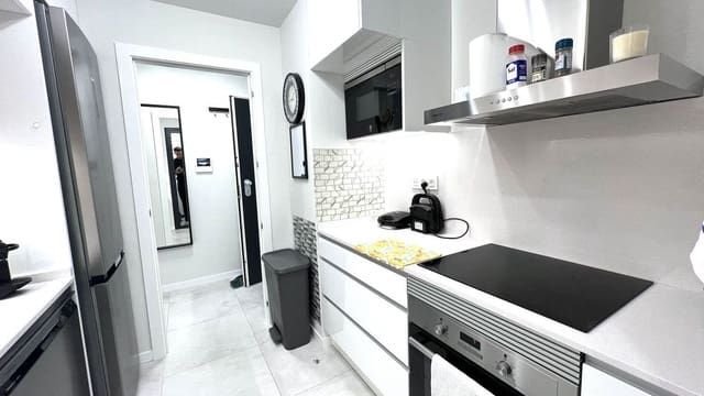 Apartamento de 2 habitaciones en Mil Palmeras, Pilar de la Horadada en venta con piscina - 442.000 € (Ref: 10027490)